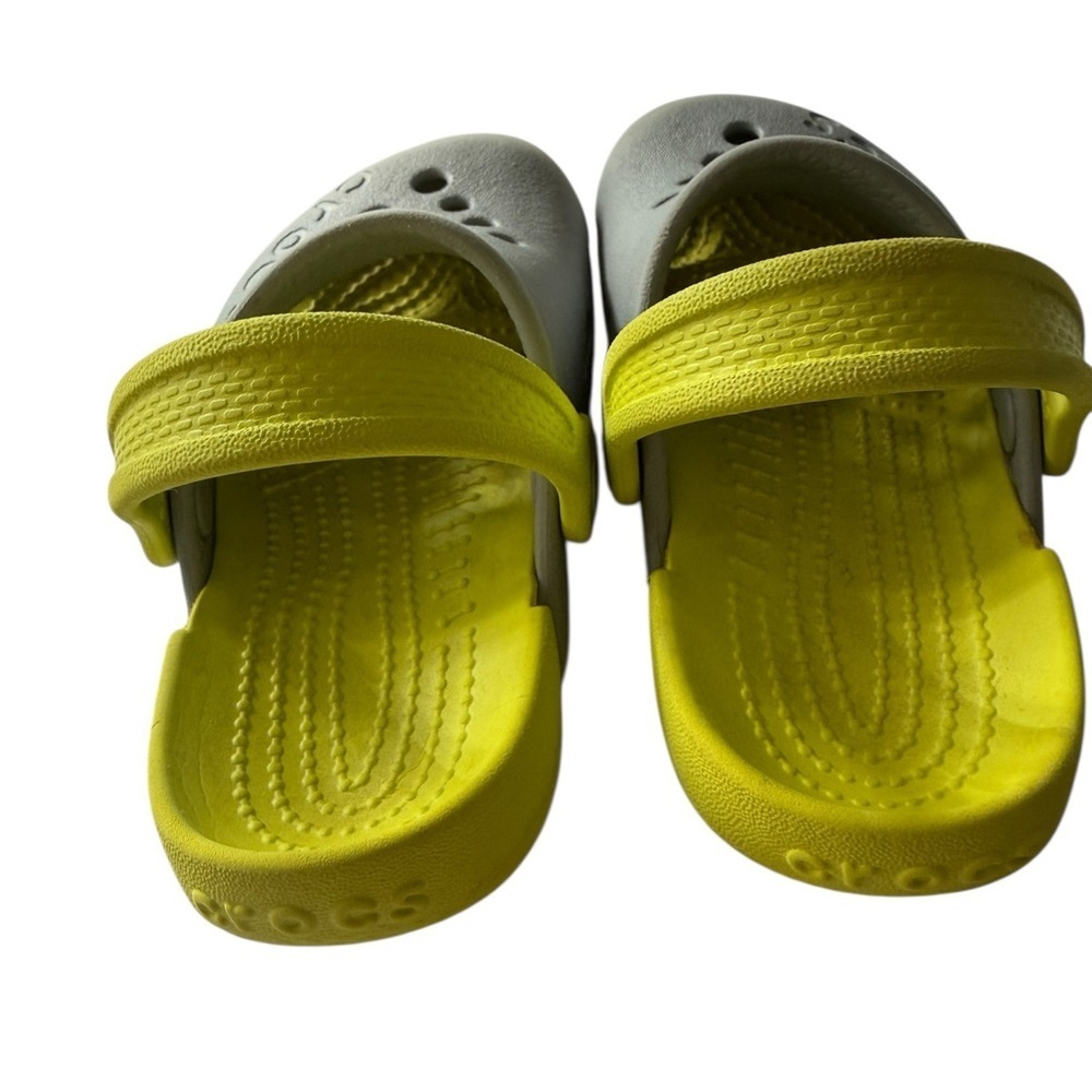 CROCS Baby Gray and Yellow walking water Shoes Size 6 - Picture 3 of 8